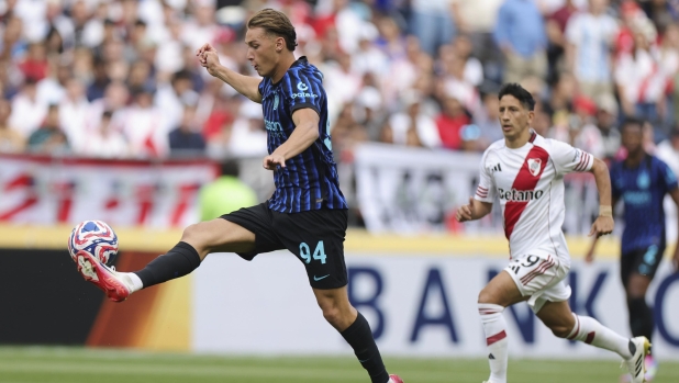 Pio Esposito si prende l'Inter: niente prestito, sarà il cambio della Thula 2 Pio Esposito si prende l'Inter: niente prestito, sarà il cambio della Thula