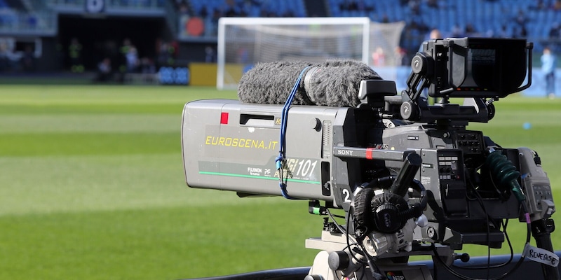 Il dolore dei soldi: ecco perché il calcio italiano è a rischio 1 Il dolore dei soldi: ecco perché il calcio italiano è a rischio