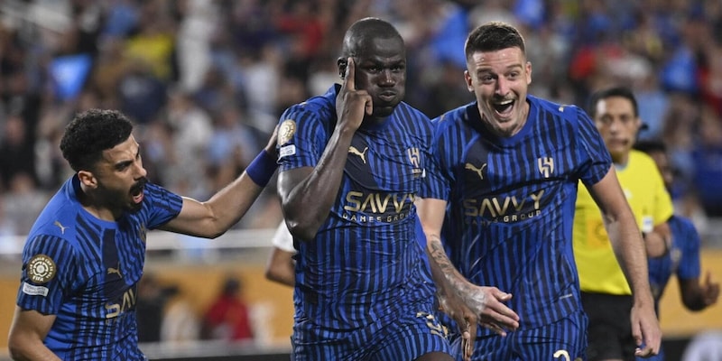 Koulibaly, il volo dell'araba fenice: così il difensore dell'Al-Hilal è rinato con Inzaghi 1 Koulibaly, il volo dell'araba fenice: così il difensore dell'Al-Hilal è rinato con Inzaghi
