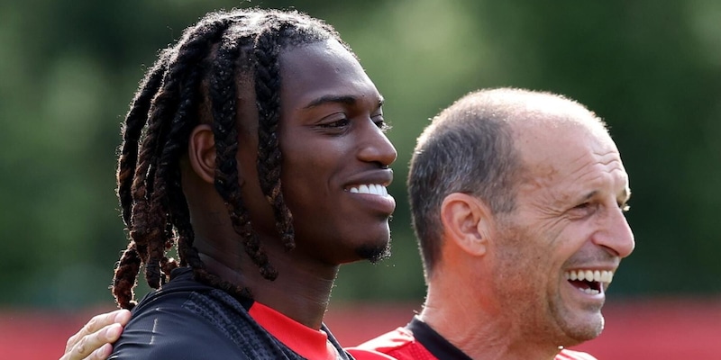 Dove vedere Milan-Arsenal in tv? Dazn o Sky, orario della prima amichevole di Allegri 3 Dove vedere Milan-Arsenal in tv? Dazn o Sky, orario della prima amichevole di Allegri