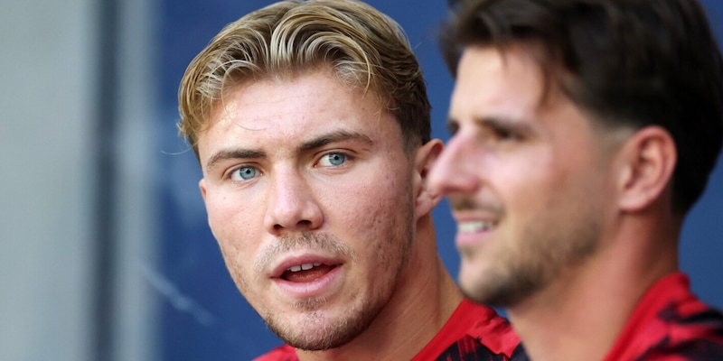Juve ma davvero vuoi Hojlund? La stampa inglese lo stronca, il peggiore dello United 3 Juve ma davvero vuoi Hojlund? La stampa inglese lo stronca, il peggiore dello United