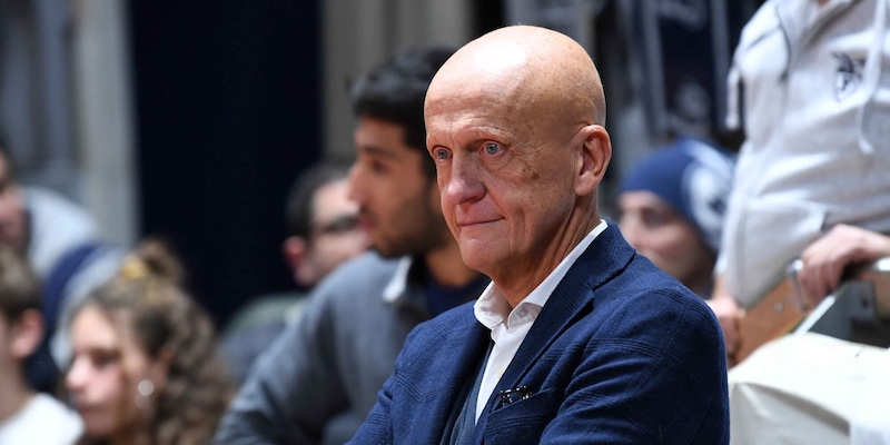 Collina promuove le bodycam arbitrali: "Superate le aspettative" E sulla regola degli otto secondi... 1 Collina promuove le bodycam arbitrali: "Superate le aspettative" E sulla regola degli otto secondi...