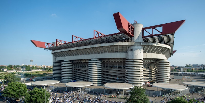 San Siro bocciato dalla Uefa: Milano a rischio per Euro 2032 2 San Siro bocciato dalla Uefa: Milano a rischio per Euro 2032