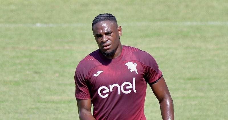 Toro, sorpresa Zapata: presente con il gruppo per la prima volta 1 Toro, sorpresa Zapata: presente con il gruppo per la prima volta