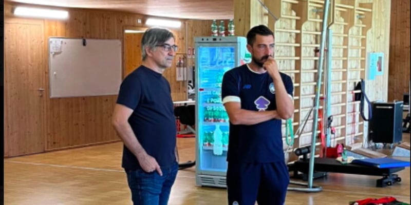 Juric lascia l'ospedale e si presenta a Zingonia. L'Atalanta sui social: "Bentornato" 2 Juric lascia l'ospedale e si presenta a Zingonia. L'Atalanta sui social: "Bentornato"