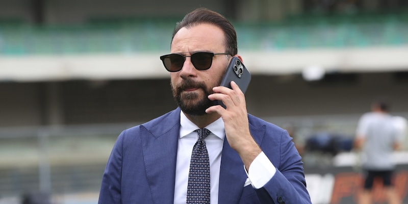 Napoli, rinforzo per il calciomercato: Varrà al fianco del ds Manna 3 Napoli, rinforzo per il calciomercato: Varrà al fianco del ds Manna