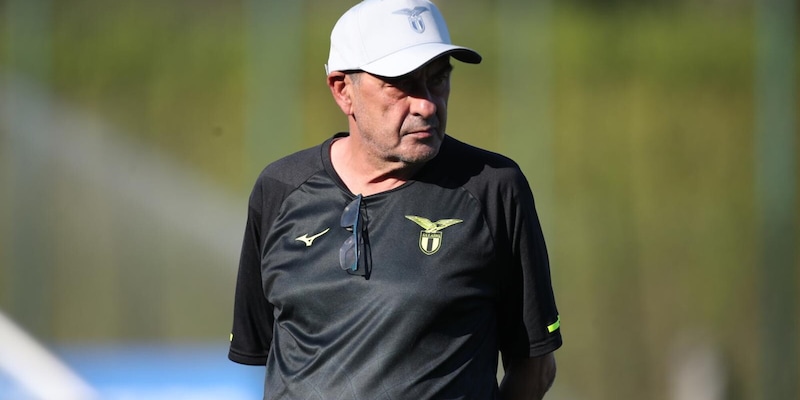 Sarri in ospedale per accertamenti approfonditi: il comunicato ufficiale della Lazio 2 Sarri in ospedale per accertamenti approfonditi: il comunicato ufficiale della Lazio