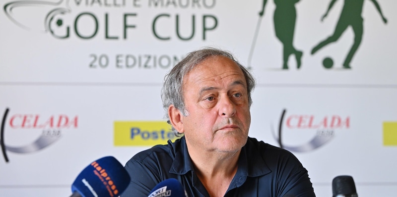 Platini shock, rapina in casa con lui presente: rubati trofei e medaglie 1 Platini shock, rapina in casa con lui presente: rubati trofei e medaglie