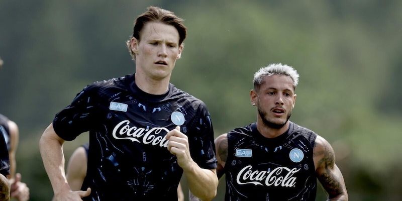McTominay: "Napoli, dobbiamo ripeterci. Il cuscino? Ci dormo sempre..." 2 McTominay: "Napoli, dobbiamo ripeterci. Il cuscino? Ci dormo sempre..."