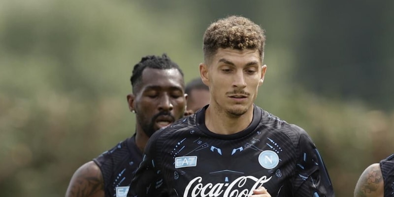 Napoli senti Di Lorenzo: "Difenderemo lo Scudetto" E sui nuovi arrivi... 3 Napoli senti Di Lorenzo: "Difenderemo lo Scudetto" E sui nuovi arrivi...