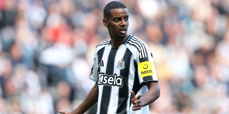 Isak, Liverpool shock: pronti 170 milioni! L'attaccante non va in ritiro col Newcastle 1 Isak, Liverpool shock: pronti 170 milioni! L'attaccante non va in ritiro col Newcastle