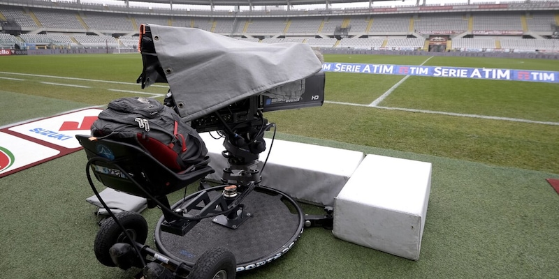 <!--StartFragment -->Serie A, cambia il regolamento per le gare rinviate: recupero entro le 24 ore. A meno che...<!--EndFragment --> 1 <!--StartFragment -->Serie A, cambia il regolamento per le gare rinviate: recupero entro le 24 ore. A meno che...<!--EndFragment -->