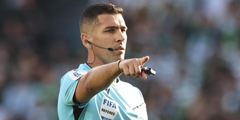 Supercoppa di Portogallo, il Benfica critica in 4 punti la designazione arbitrale per la sfida con lo Sporting 1 Supercoppa di Portogallo, il Benfica critica in 4 punti la designazione arbitrale per la sfida con lo Sporting