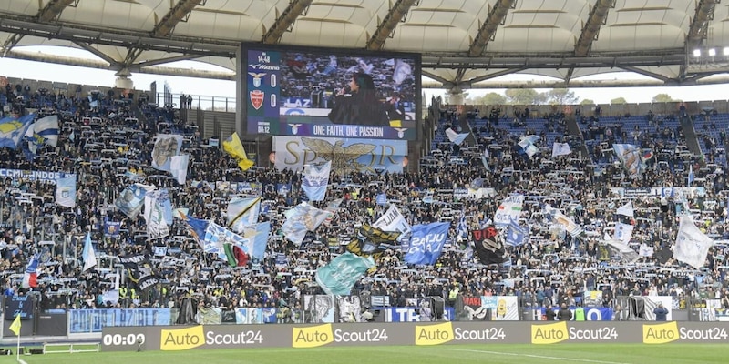 Lazio, la campagna abbonamenti prosegue: il dato di vendita aggiornato 1 Lazio, la campagna abbonamenti prosegue: il dato di vendita aggiornato