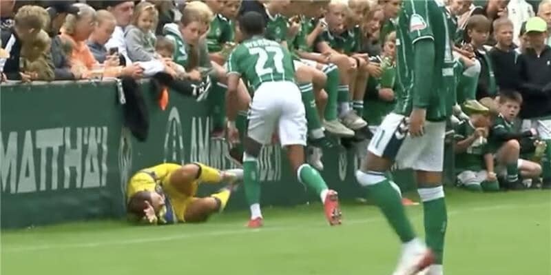 Parma, si parte con un pari col Werder. Ansia Ondrejka: via in ambulanza 1 Parma, si parte con un pari col Werder. Ansia Ondrejka: via in ambulanza