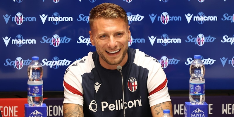 Bologna, Immobile si presenta: "Avevo perso gli stimoli, ora sogno classifica cannonieri e Mondiale. E sulla Lazio..." 2 Bologna, Immobile si presenta: "Avevo perso gli stimoli, ora sogno classifica cannonieri e Mondiale. E sulla Lazio..."