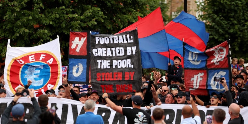 Crystal Palace, ricorso al Tas contro la retrocessione in Conference decisa dall'Uefa: i dettagli 4 Crystal Palace, ricorso al Tas contro la retrocessione in Conference decisa dall'Uefa: i dettagli