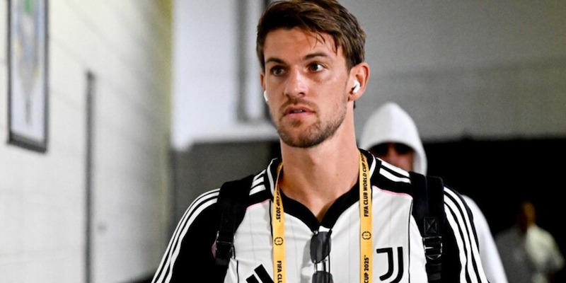 Rugani, Carnevali chiama la Juve: "Al Sassuolo interessa, ma non credo che..." 1 Rugani, Carnevali chiama la Juve: "Al Sassuolo interessa, ma non credo che..."
