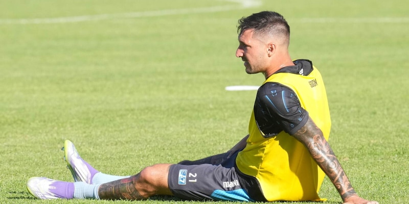 Napoli, si ferma Politano: salterà l'amichevole con l'Arezzo 4 Napoli, si ferma Politano: salterà l'amichevole con l'Arezzo