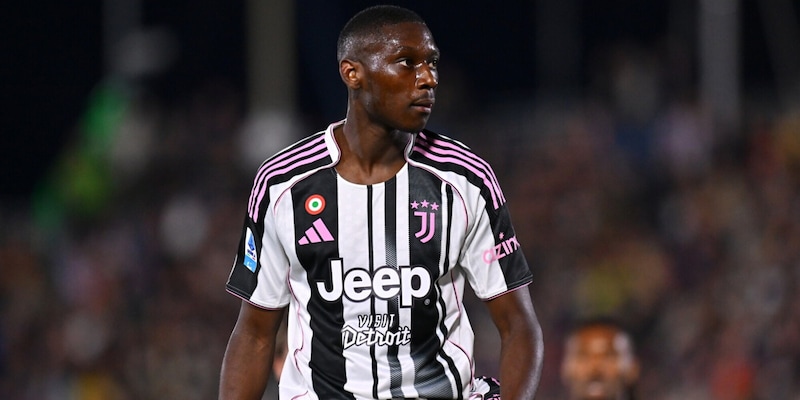 "Vlahovic deve andarsene. Juve, blinda Kolo Muani perché davanti David da solo non basta" 1 "Vlahovic deve andarsene. Juve, blinda Kolo Muani perché davanti David da solo non basta"
