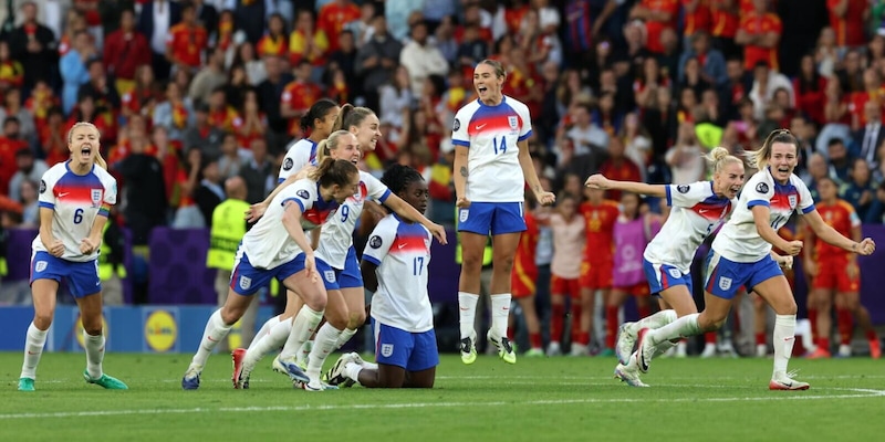 L'Inghilterra trionfa all'Europeo Femminile: battuta la Spagna ai rigori 2 L'Inghilterra trionfa all'Europeo Femminile: battuta la Spagna ai rigori