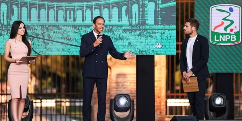 Serie B, svelato il calendario 2025/2026: tutte le partite e le date 2 Serie B, svelato il calendario 2025/2026: tutte le partite e le date