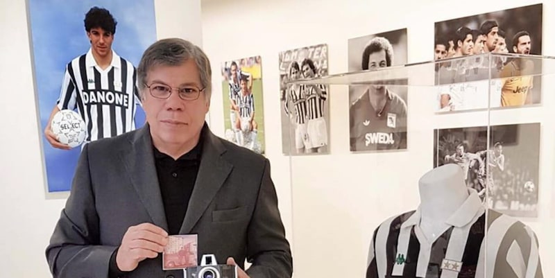 La Juve piange Salvatore Giglio, fotografo storico: suo il famoso scatto di Platini a Tokyo 1 La Juve piange Salvatore Giglio, fotografo storico: suo il famoso scatto di Platini a Tokyo