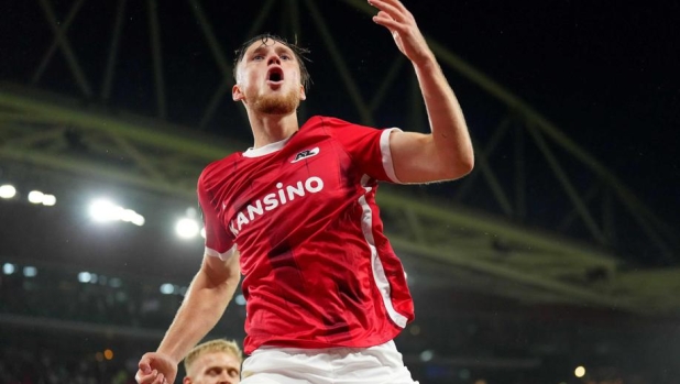 La casa a Riccione e quel "Vattene" a cui disse no: chi è Beukema, il nuovo muro di Napoli