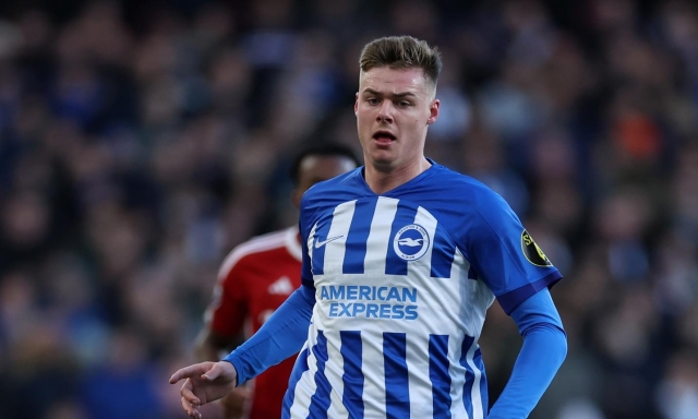 Roma, Shomurodov in Turchia, il vice Dovbyk è Evan Ferguson: per De Zerbi somiglia a Vieri 1 Roma, Shomurodov in Turchia, il vice Dovbyk è Evan Ferguson: per De Zerbi somiglia a Vieri