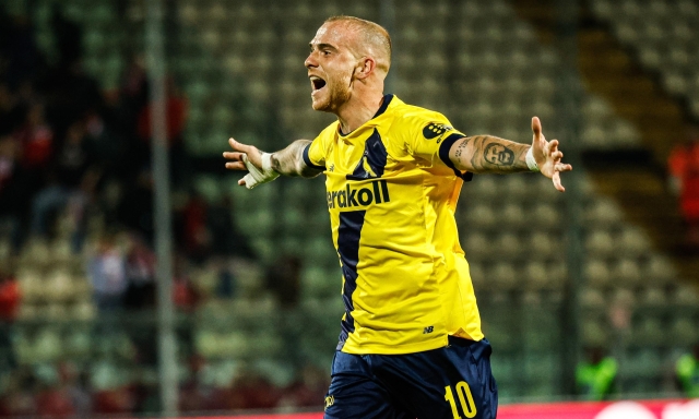 Palermo, c'è Palumbo. Spezia, Empoli e Venezia per la svolta: così si muovono le big 2 Palermo, c'è Palumbo. Spezia, Empoli e Venezia per la svolta: così si muovono le big