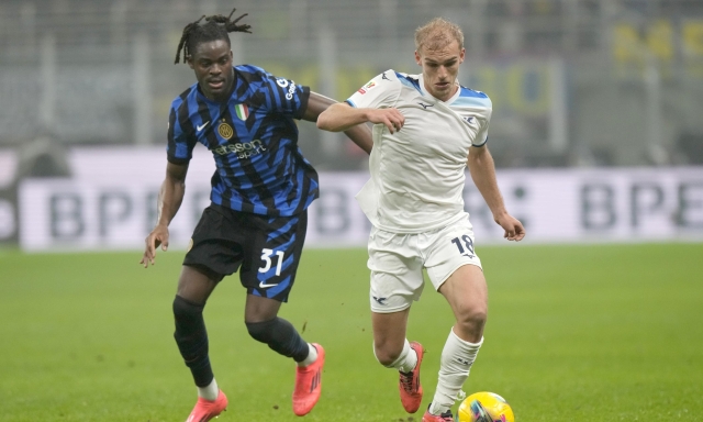 Bisseck, 32 milioni non bastano: l'Inter vuole di più dal Crystal Palace. La trattativa 3 Bisseck, 32 milioni non bastano: l'Inter vuole di più dal Crystal Palace. La trattativa