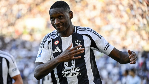 Kolo Muani, pericolo United: la Juve prova a stringere. I nodi della trattativa 2 Kolo Muani, pericolo United: la Juve prova a stringere. I nodi della trattativa
