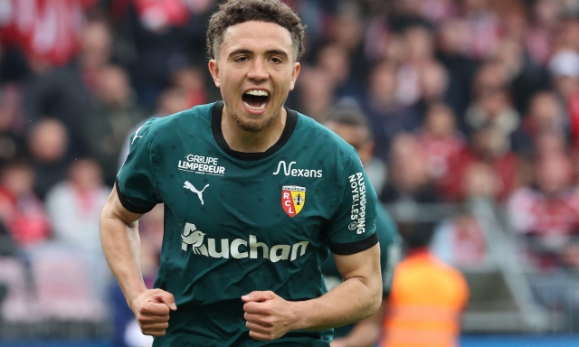 Roma, colpo El Aynaoui: quinquennale per il centrocampista del Lens. I dettagli 2 Roma, colpo El Aynaoui: quinquennale per il centrocampista del Lens. I dettagli