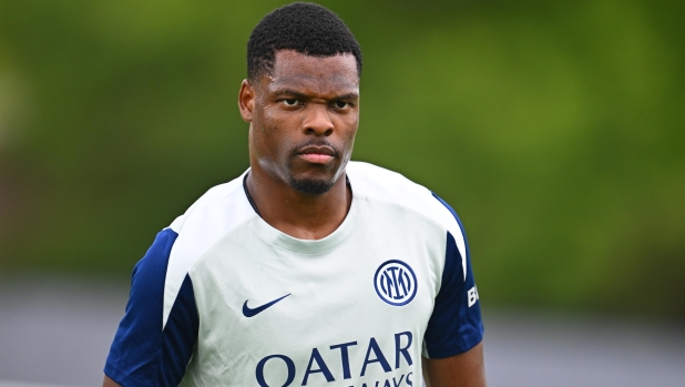 Dumfries, il Barça fa sul serio: la clausola da 25 milioni scade il 15 luglio, Inter in attesa 1 Dumfries, il Barça fa sul serio: la clausola da 25 milioni scade il 15 luglio, Inter in attesa