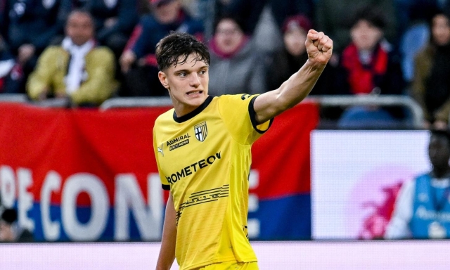 Deciso e sicuro: alla prima del Parma per vedere giocare Leoni. Per niente turbato dal mercato 1 Deciso e sicuro: alla prima del Parma per vedere giocare Leoni. Per niente turbato dal mercato