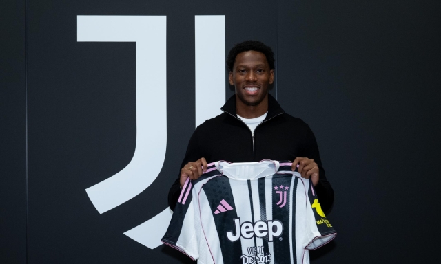 David si presenta: "Juve, 25 gol come al Lilla? Posso farcela. Ho scelto il 30 per mio padre" 1 David si presenta: "Juve, 25 gol come al Lilla? Posso farcela. Ho scelto il 30 per mio padre"