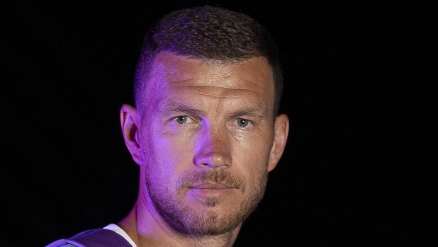 Dzeko carica: "Fiorentini, vogliamo divertirci. E qui mi sento già a casa" 1 Dzeko carica: "Fiorentini, vogliamo divertirci. E qui mi sento già a casa"