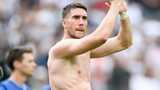 Kovacevic: "Vlahovic o David? Meglio Dusan. Deve lasciare la Juve, due squadre fanno al caso suo..." 1 Kovacevic: "Vlahovic o David? Meglio Dusan. Deve lasciare la Juve, due squadre fanno al caso suo..."