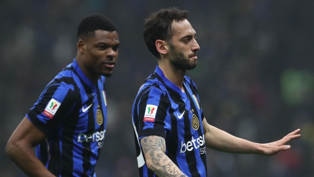 Leoni in difesa, e poi? Tuttti gli obiettivi nerazzurri, reparto per reparto 2 Leoni in difesa, e poi? Tuttti gli obiettivi nerazzurri, reparto per reparto