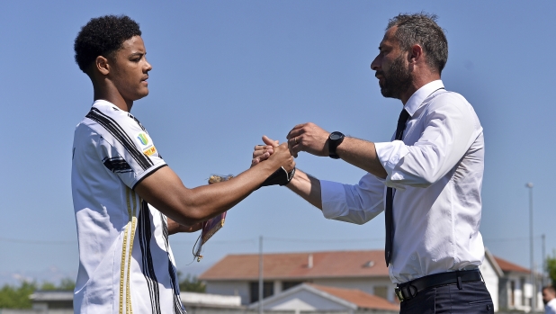 Bonatti su De Winter: "Ricorda Barzagli, vi spiego perché l'Inter farebbe un gran colpo" 4 Bonatti su De Winter: "Ricorda Barzagli, vi spiego perché l'Inter farebbe un gran colpo"