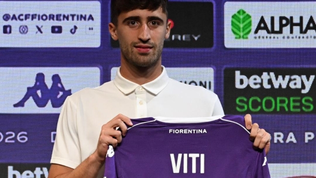 Fiorentina, Viti: "Pazzini il mio viola preferito. Retrocessioni? Ho i tappi alle orecchie" 1 Fiorentina, Viti: "Pazzini il mio viola preferito. Retrocessioni? Ho i tappi alle orecchie"