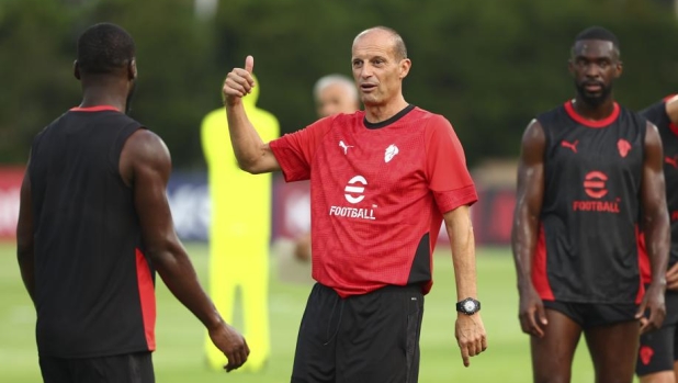 Con Allegri nasce il nuovo Milan: in 4 possono cambiare ruolo (e 2 si sono già visti) 3 Con Allegri nasce il nuovo Milan: in 4 possono cambiare ruolo (e 2 si sono già visti)