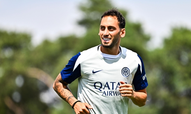 Calhanoglu trequartista dietro alla ThuLa? Chivu ci pensa e valuta il cambio modulo 1 Calhanoglu trequartista dietro alla ThuLa? Chivu ci pensa e valuta il cambio modulo
