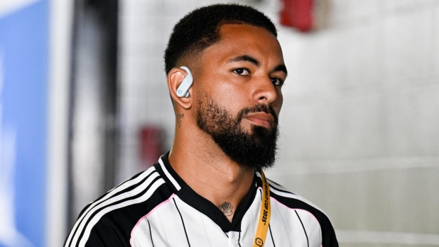 Juve, Douglas Luiz come Arthur? Oggi è atteso a Torino con i suoi agenti, gli scenari 1 Juve, Douglas Luiz come Arthur? Oggi è atteso a Torino con i suoi agenti, gli scenari
