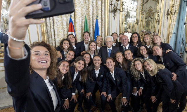 Mattarella alle azzurre: "Grande Europeo, avevo predisposto tutto per essere alla finale..." 1 Mattarella alle azzurre: "Grande Europeo, avevo predisposto tutto per essere alla finale..."