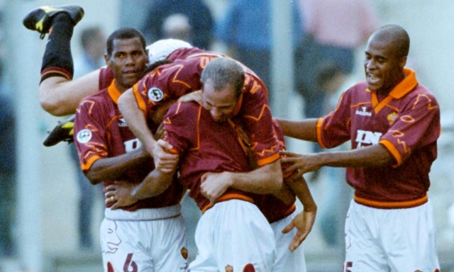 "L'Ottavo Re", il flop Baptista, "Er Moviola": i brasiliani che hanno fatto la storia della Roma 1 "L'Ottavo Re", il flop Baptista, "Er Moviola": i brasiliani che hanno fatto la storia della Roma