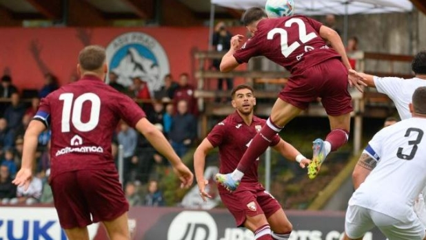 Magia di Ilic, poi il Toro dilaga contro la Cremonese. Chiusura di ritiro con il botto 1 Magia di Ilic, poi il Toro dilaga contro la Cremonese. Chiusura di ritiro con il botto