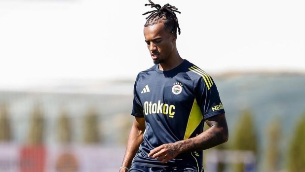 Archie Brown si presenta al Fenerbahce con un autogol, i tifosi del Milan sfottono sui social 2 Archie Brown si presenta al Fenerbahce con un autogol, i tifosi del Milan sfottono sui social