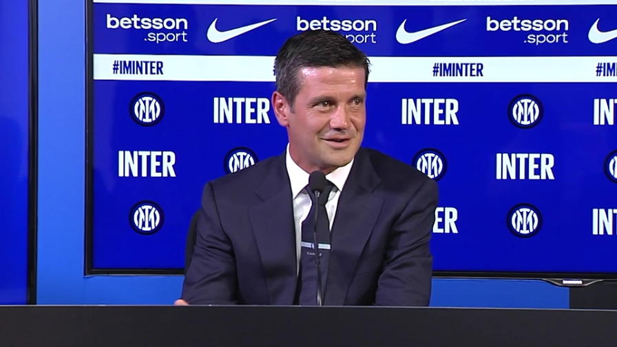 Chivu: "Lo slogan di Conte? Noi non copiamo" 3 Chivu: "Lo slogan di Conte? Noi non copiamo"