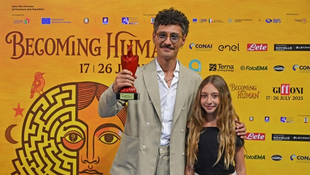 "Marta vuole giocare" trionfa al Giffoni: un calcio alla disparità di genere 4 "Marta vuole giocare" trionfa al Giffoni: un calcio alla disparità di genere